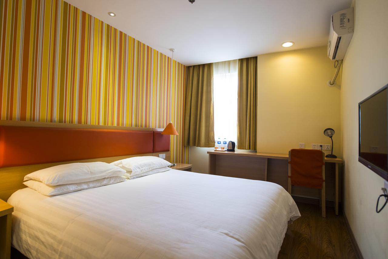 Home Inn Shanghai Daning International Guangzhong Road Circus City ภายนอก รูปภาพ