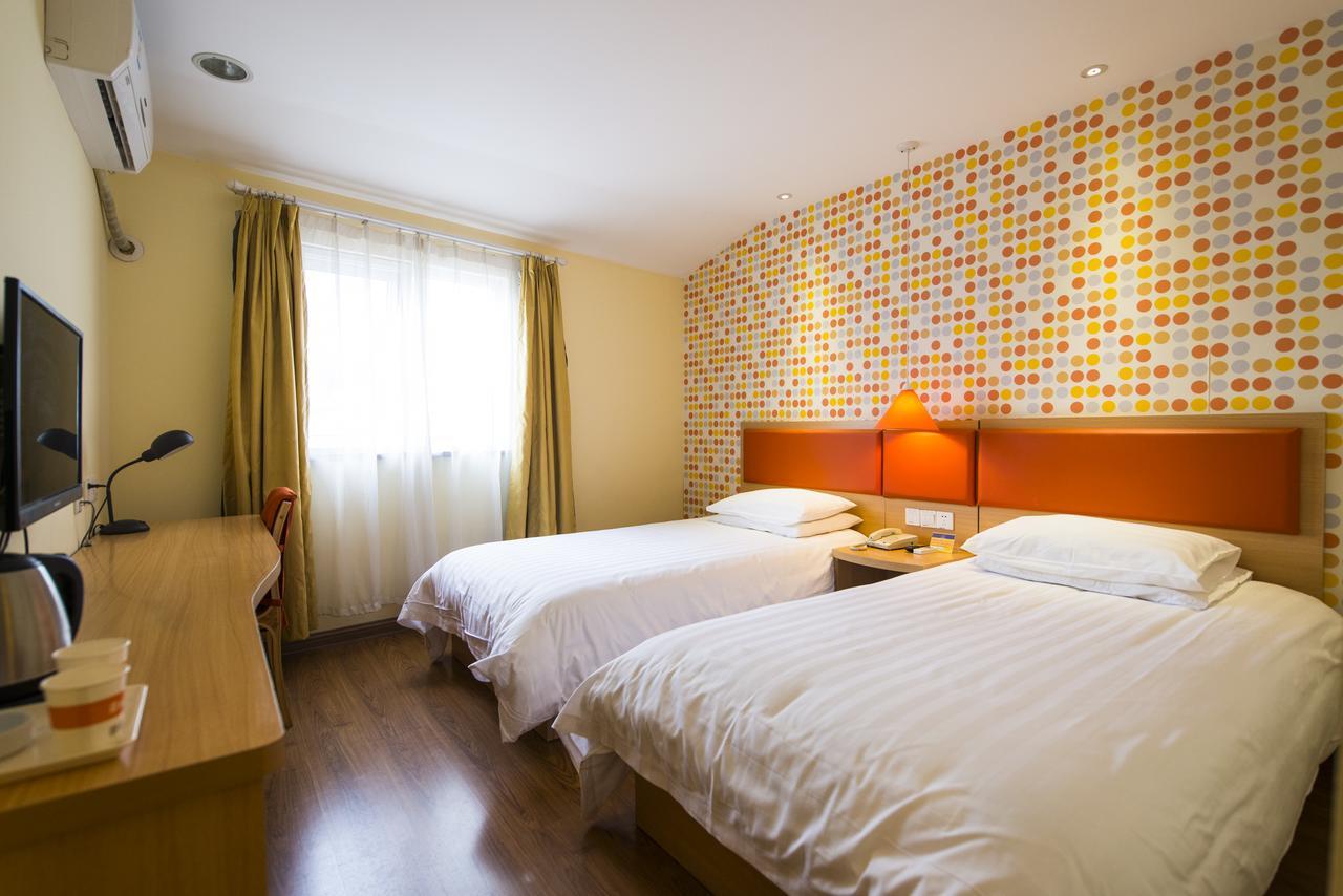 Home Inn Shanghai Daning International Guangzhong Road Circus City ภายนอก รูปภาพ