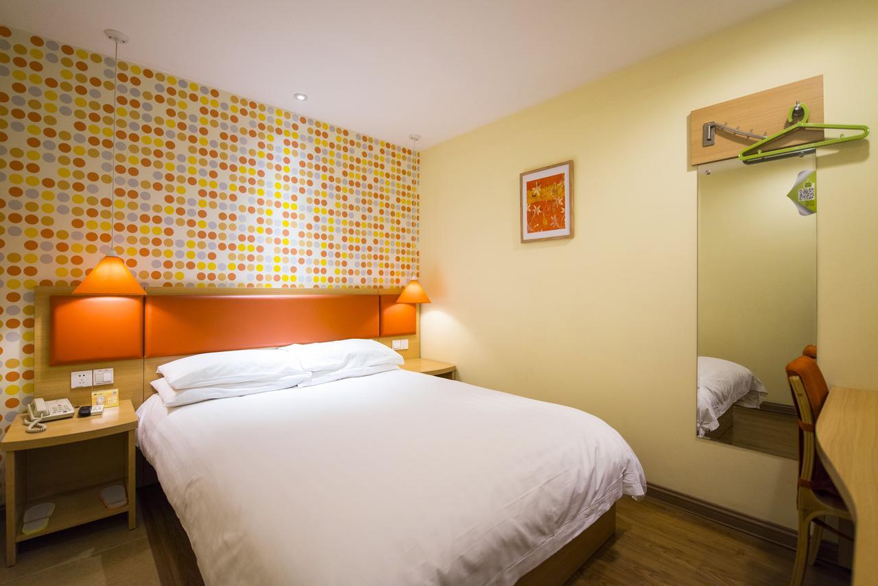Home Inn Shanghai Daning International Guangzhong Road Circus City ภายนอก รูปภาพ