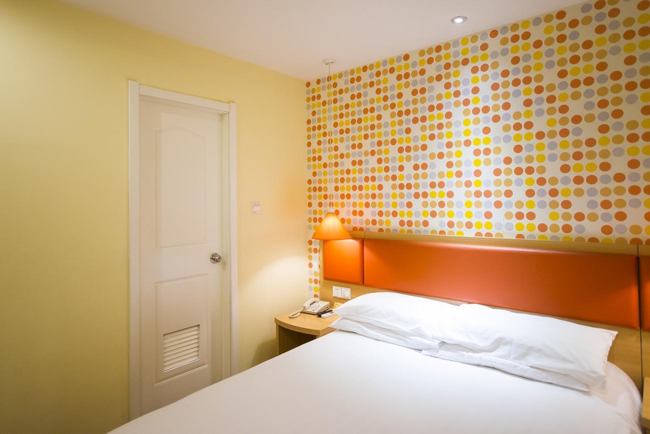 Home Inn Shanghai Daning International Guangzhong Road Circus City ภายนอก รูปภาพ
